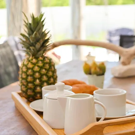 La *